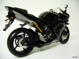 MAISTO 1:12 Yamaha YZF-R1