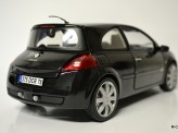 BBURAGO 1:18 Renault Megane Sport