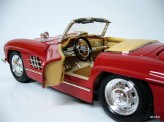 BBURAGO 1:18 Mercedes-Benz 300 SL Touring 1957