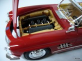 BBURAGO 1:18 Mercedes-Benz 300 SL Touring 1957