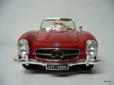 BBURAGO 1:18 Mercedes-Benz 300 SL Touring 1957