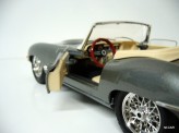 BBURAGO 1:18 Jaguar "E" Cabriolet 1961
