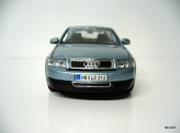 MAISTO 1:24 Audi A4